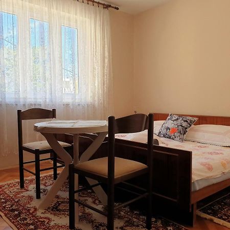 Guest House Miro نوفاليا المظهر الخارجي الصورة