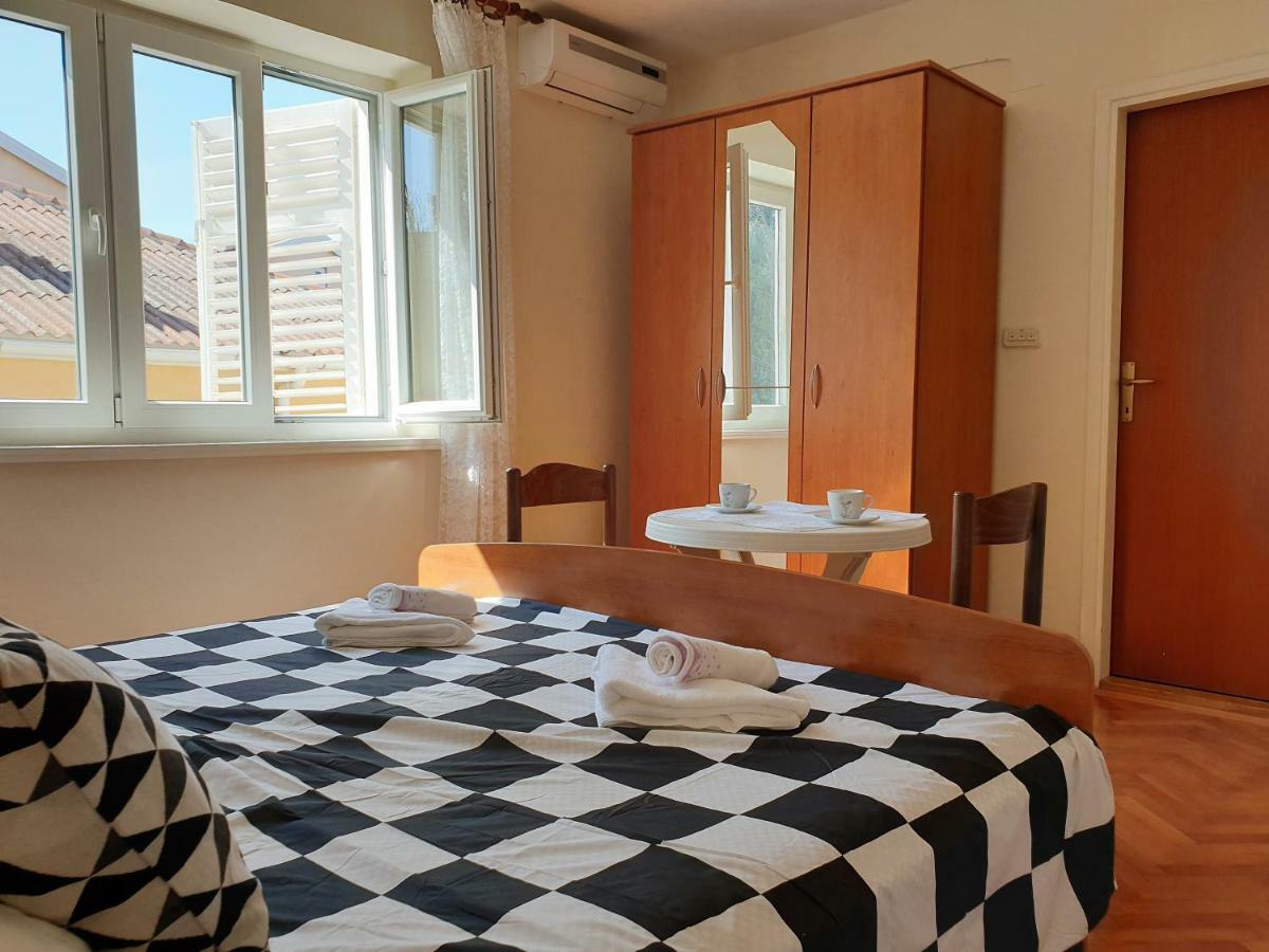 Guest House Miro نوفاليا المظهر الخارجي الصورة